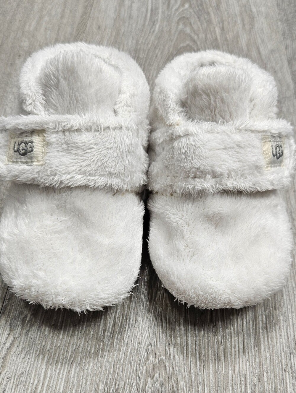 Ugg Infant White Faux Fur Velcro Winter Boots Size 2/3 Baby